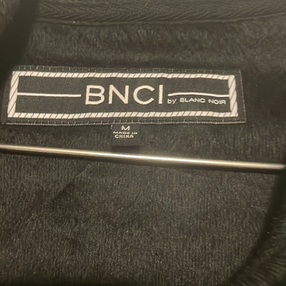 Jacket with pockets - Picture 2 of 2